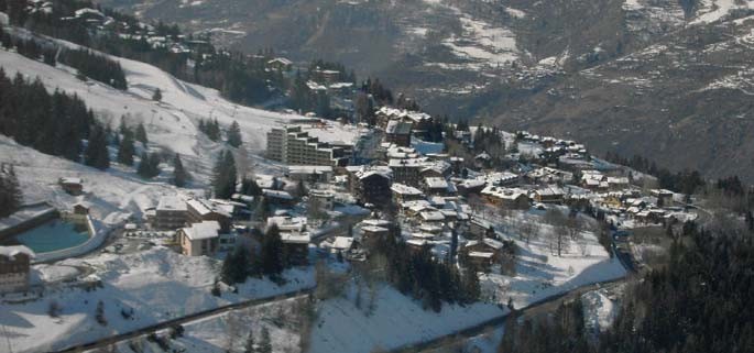 Courchevel 1550 Ski Chalets - Primary view